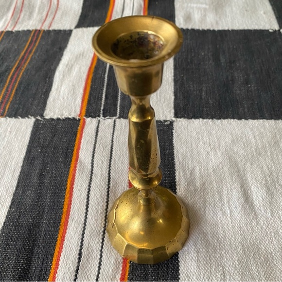 Vintage Solid Brass Candlestick Holder. Medium size. - Picture 3 of 13